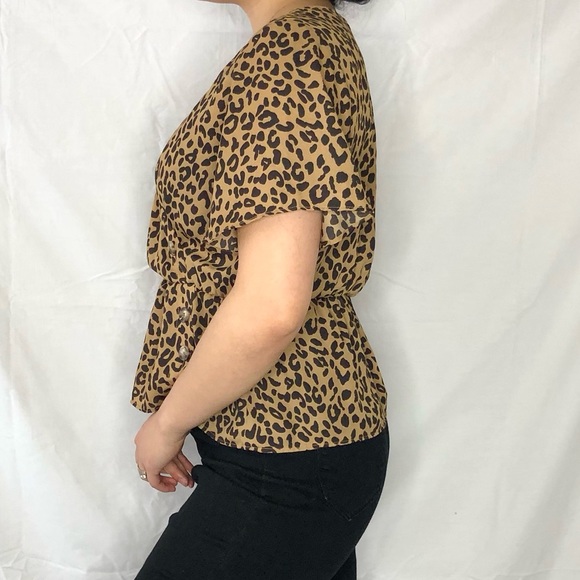 Cheetah Leopard Print V-Neck Ruffle Blouse Top - Picture 3 of 7